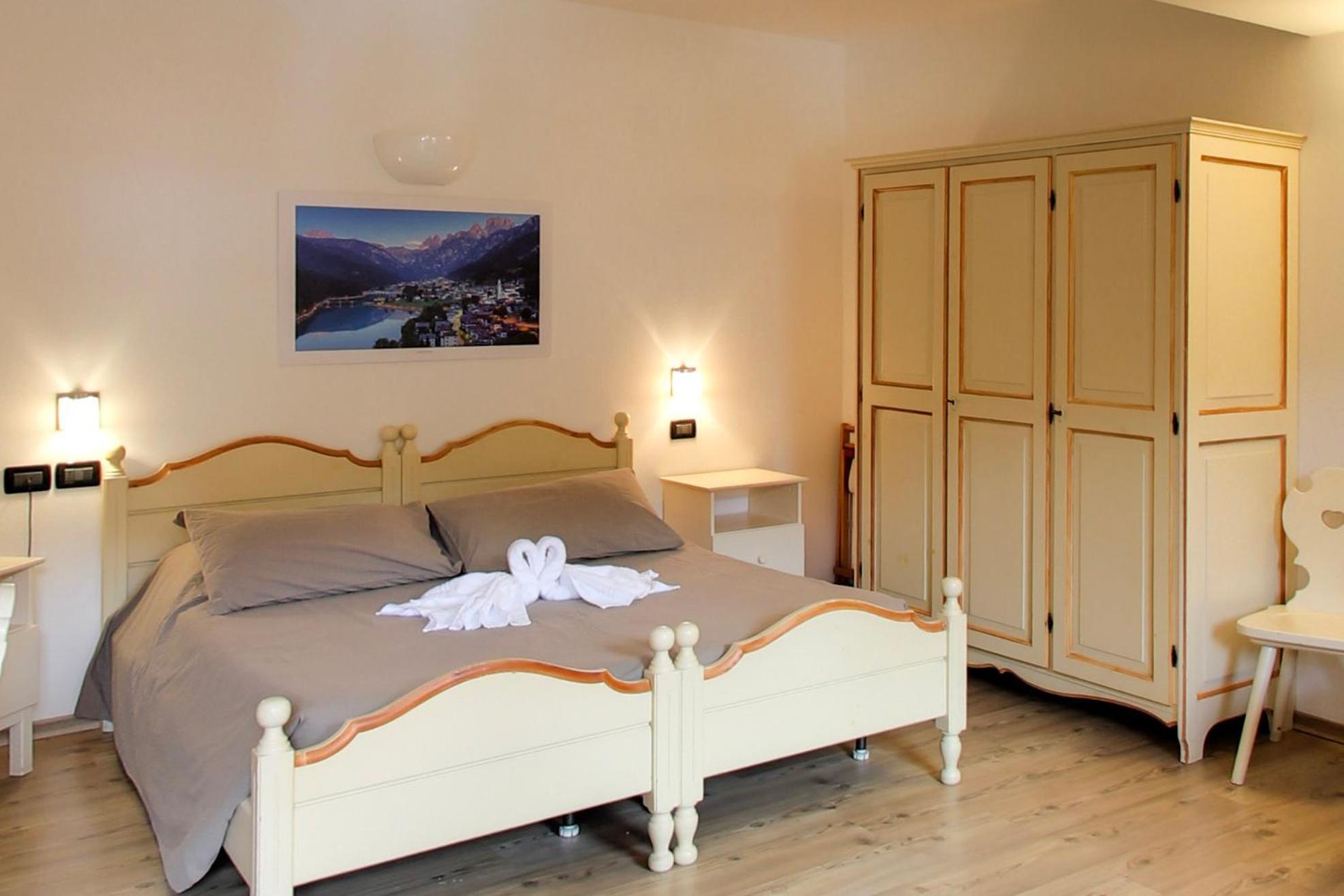 Hotel La Nuova Montanina أورونزو دي كادوري المظهر الخارجي الصورة