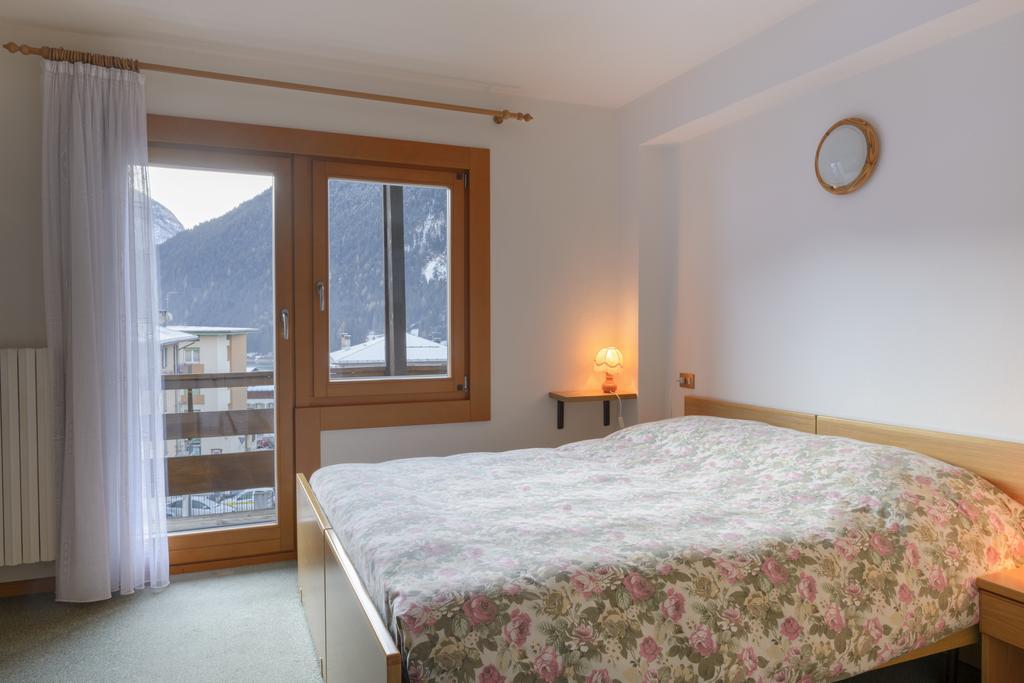 Hotel La Nuova Montanina أورونزو دي كادوري المظهر الخارجي الصورة